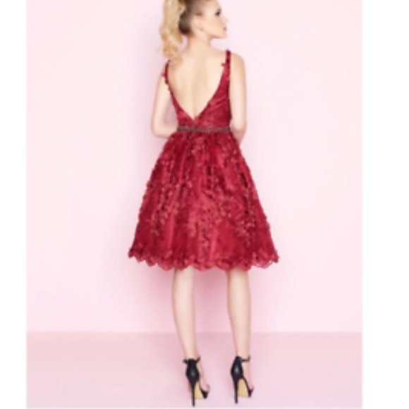 MAC DUGGAL 66756N FLORAL 3D APPLIQUE V-NECK A-LINE COCKTAIL GARNET RED DRESS 16 - Picture 4 of 6